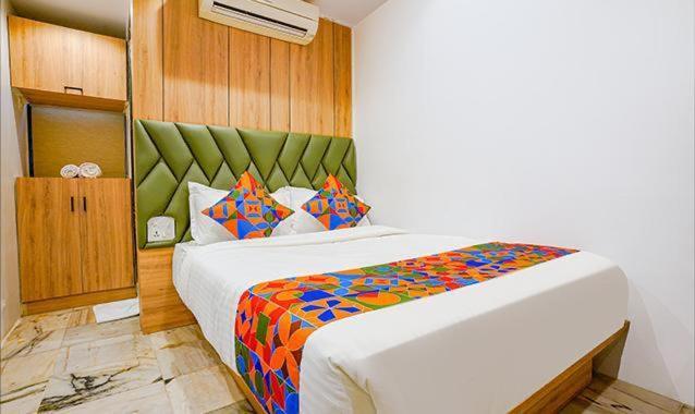 Hotel New Deepak Βομβάη Εξωτερικό φωτογραφία
